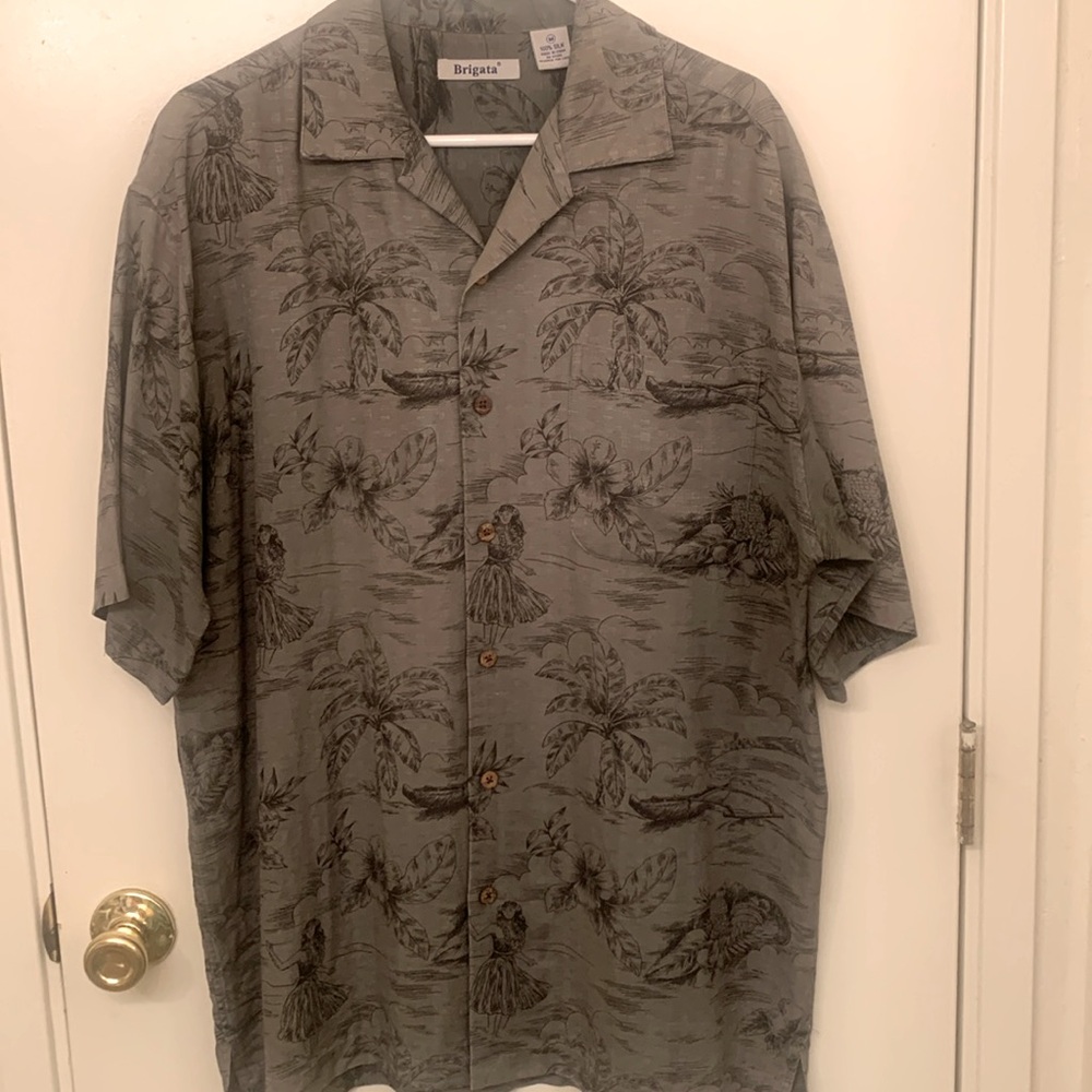 Brigata, M, men's tropical camp shirt, 100% hand washable silk, lightweight.